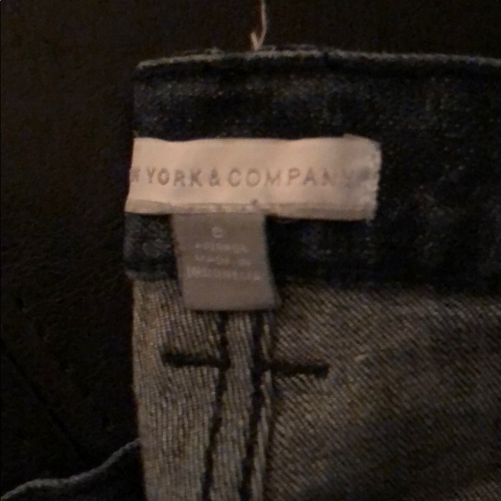 Jeans - Picture 2 of 2
